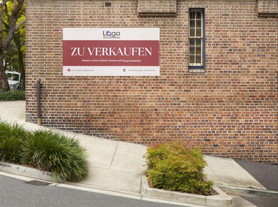 Werbebanner an einer Wand
